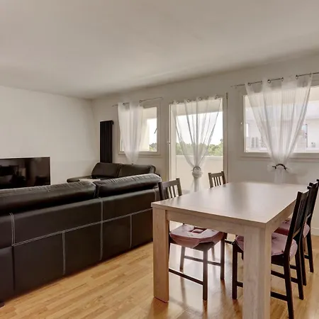 La Marguerite - Apartment Guyancourt